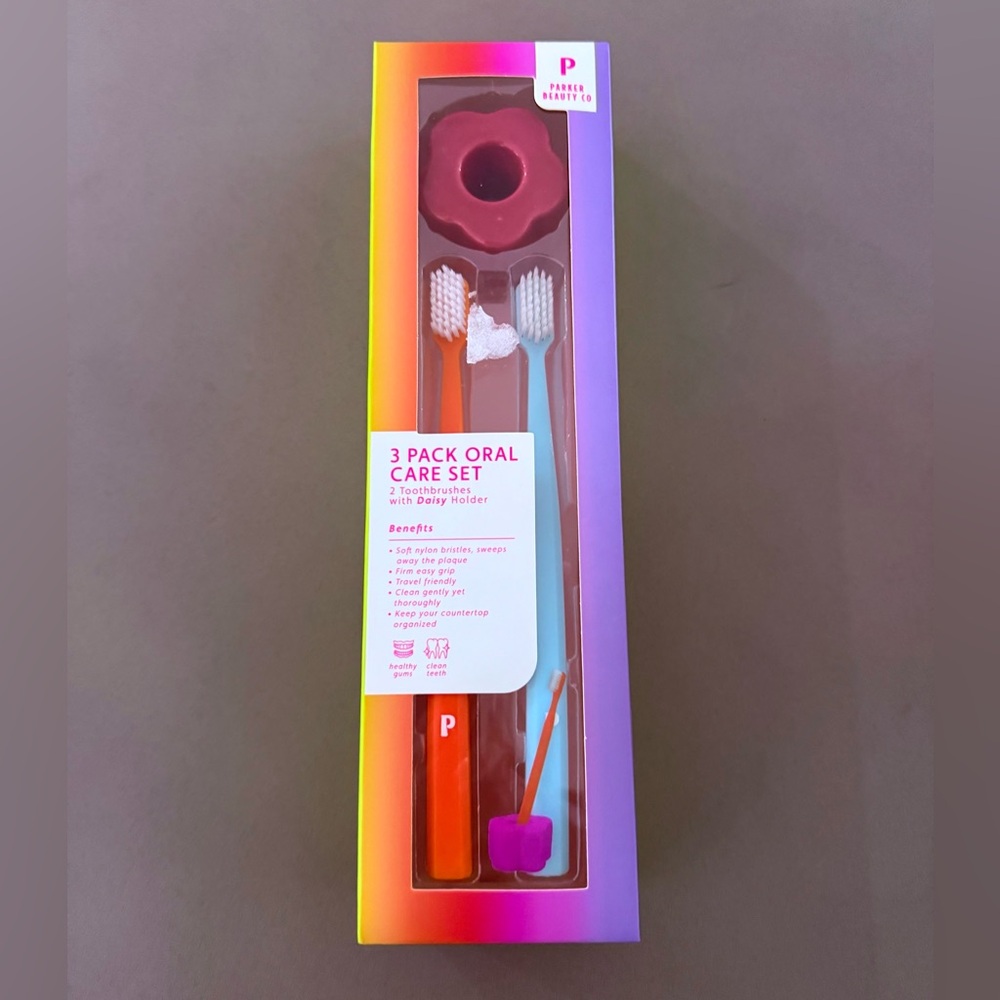 Parker Beauty Co toothbrush ceramic daisy flower holder gift set oral hygiene